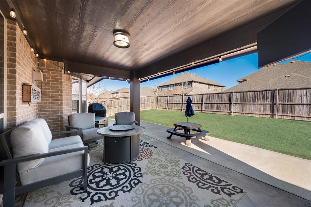 1003 Stanbridge Drive Property Photo 28