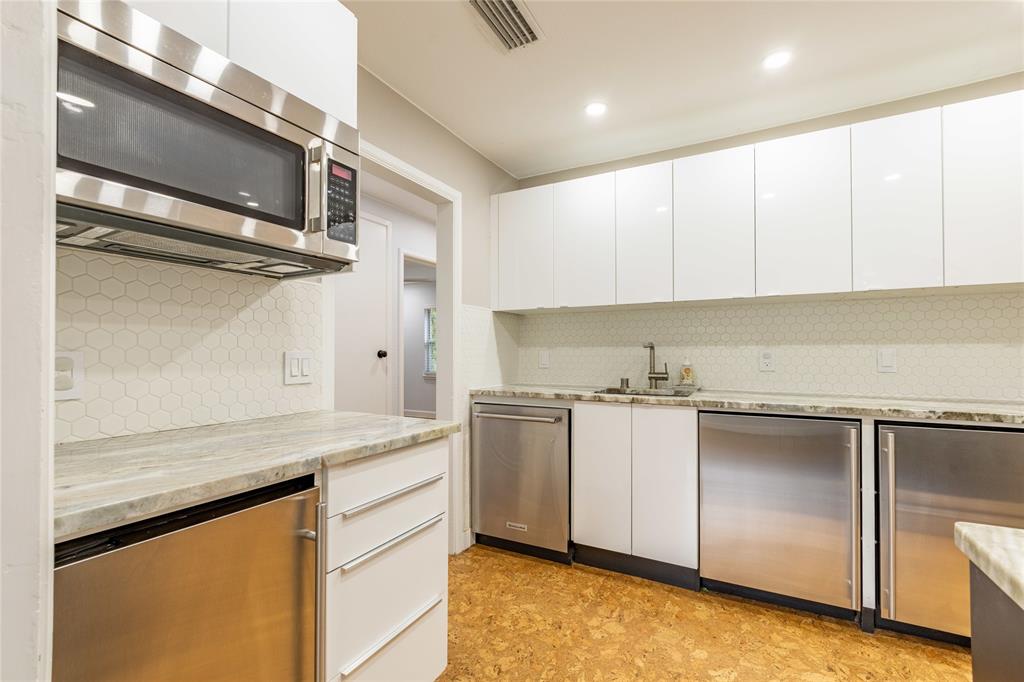 2732 Mateur Street Property Photo 1