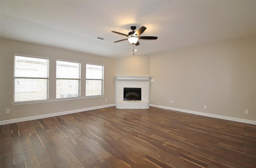 10453 Evening View Drive Property Photo 3