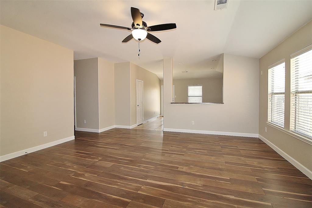 10453 Evening View Drive Property Photo 4