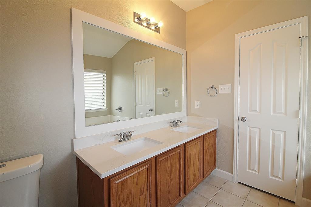 10453 Evening View Drive Property Photo 9