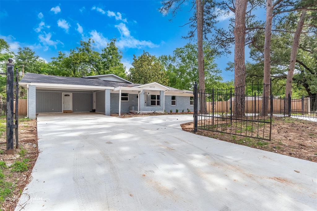 4210 Via Street Property Photo