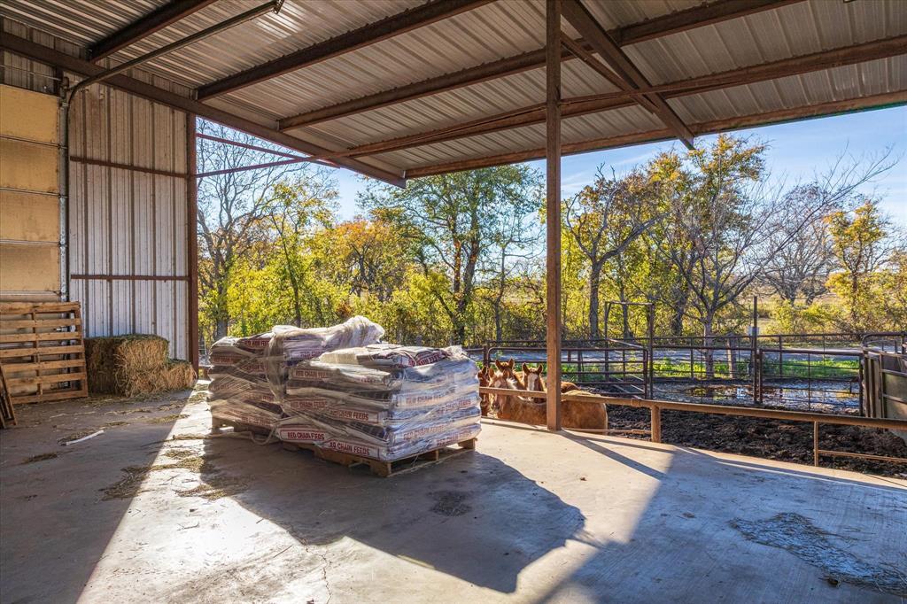 6407 S Us Highway 377 Property Photo 21