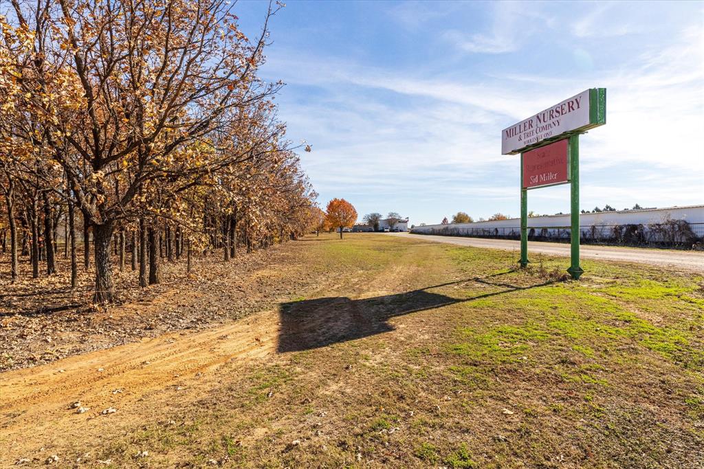 6407 S Us Highway 377 Property Photo 28