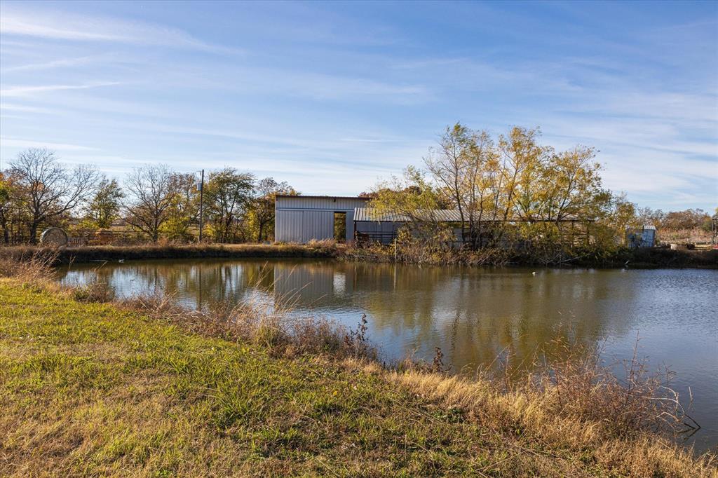 6407 S Us Highway 377 Property Photo 32
