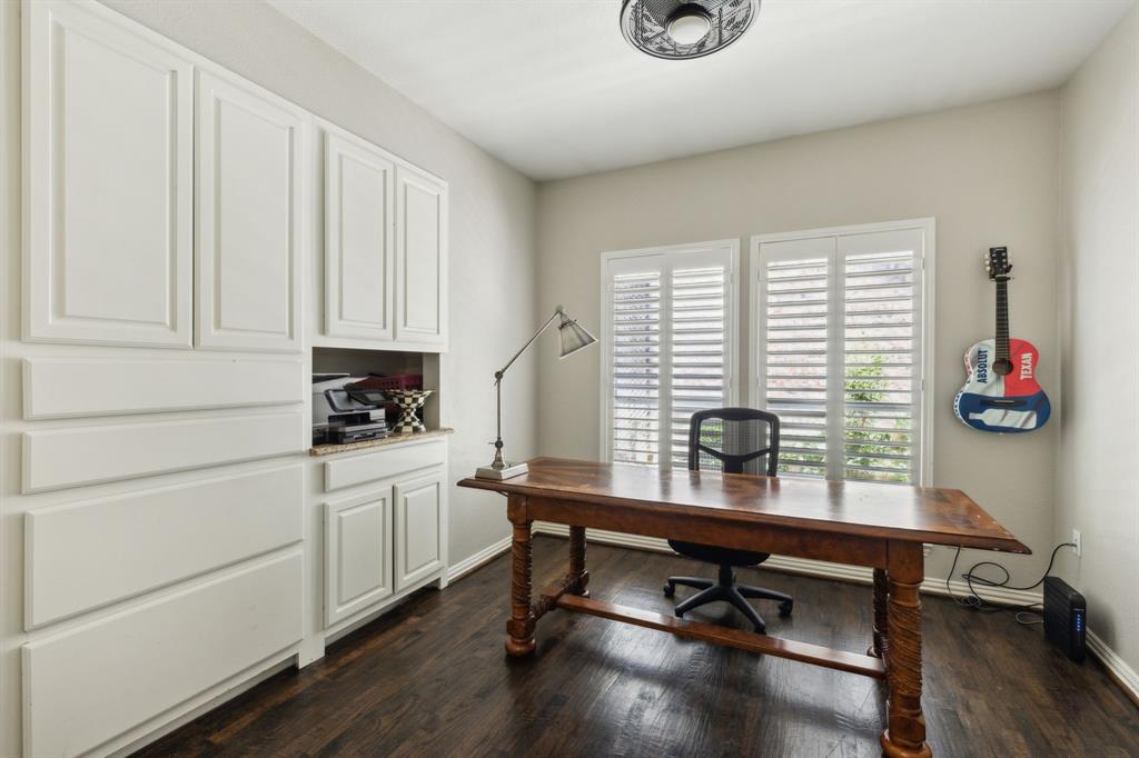 4104 Navarro Way Property Photo 3