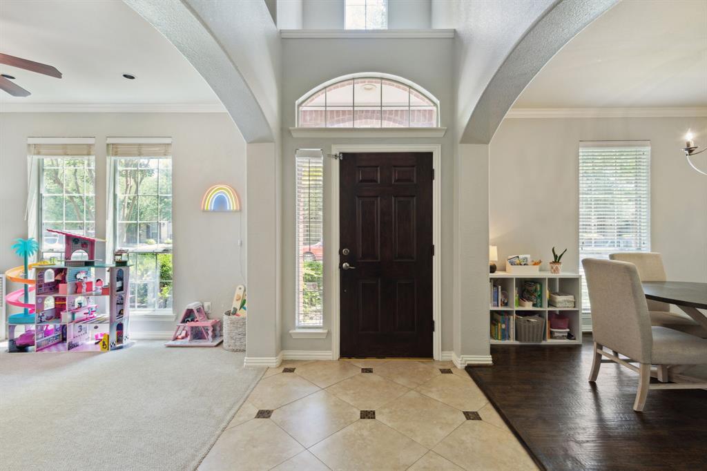 4104 Navarro Way Property Photo 5