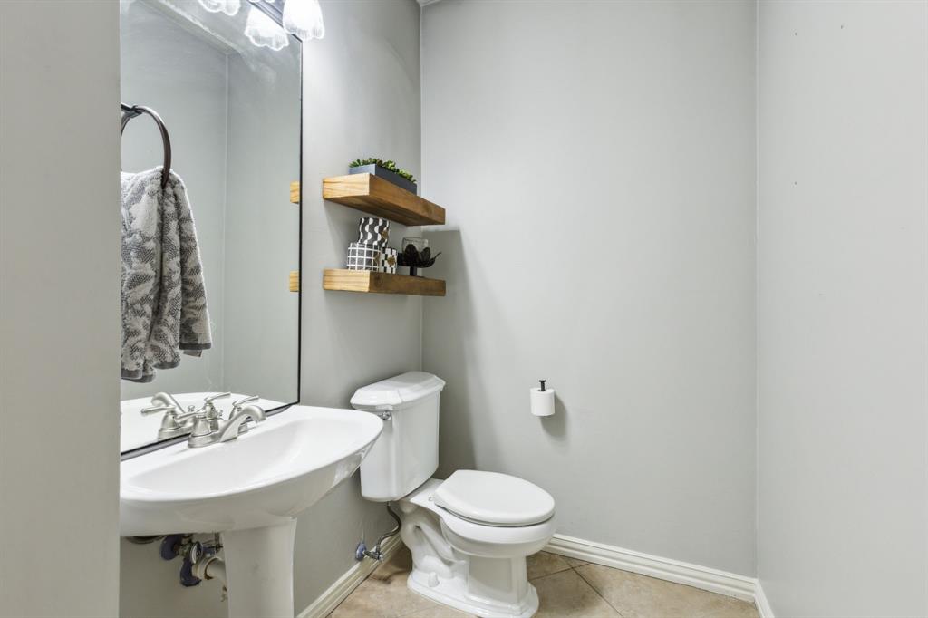 4104 Navarro Way Property Photo 15