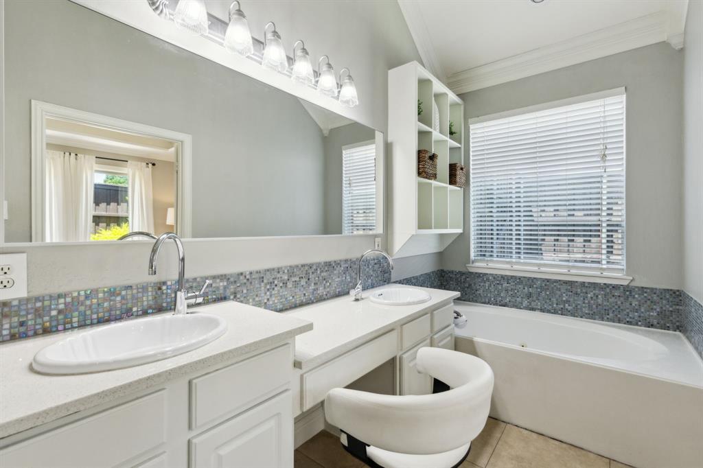 4104 Navarro Way Property Photo 20