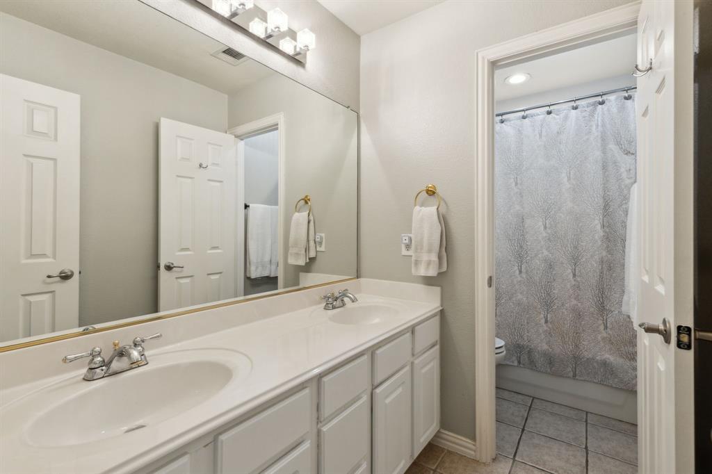 4104 Navarro Way Property Photo 26