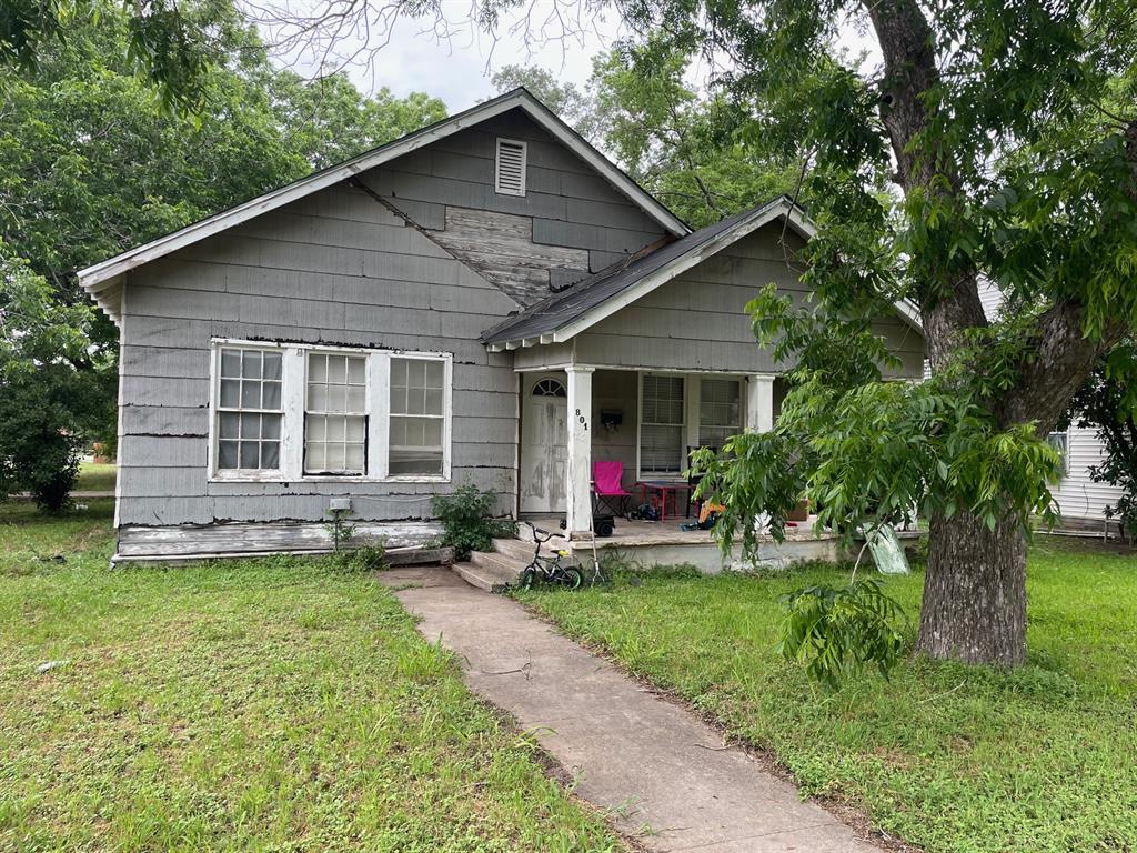 801 E Limestone Avenue Property Photo 1