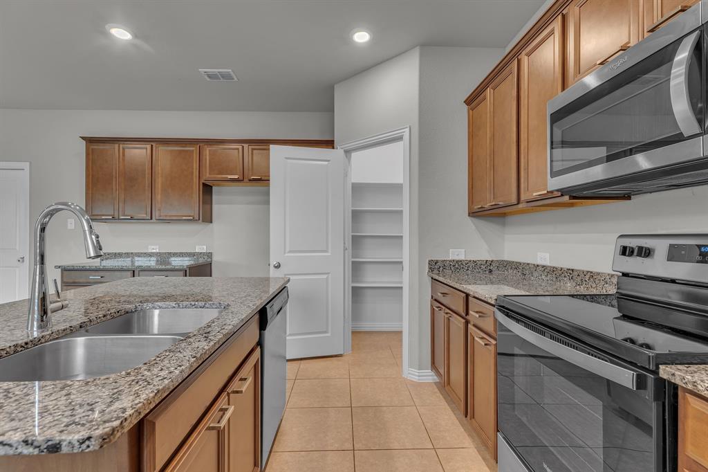 10613 Dolostone Court Property Photo 11