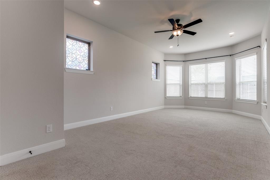 2613 Runhappy Court Property Photo 12