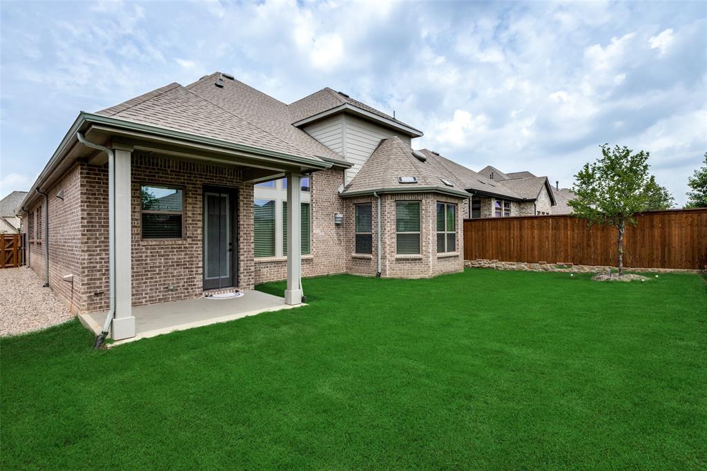 2613 Runhappy Court Property Photo 26