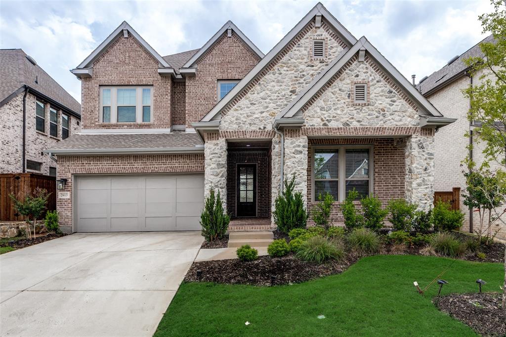 2613 Runhappy Court Property Photo 28