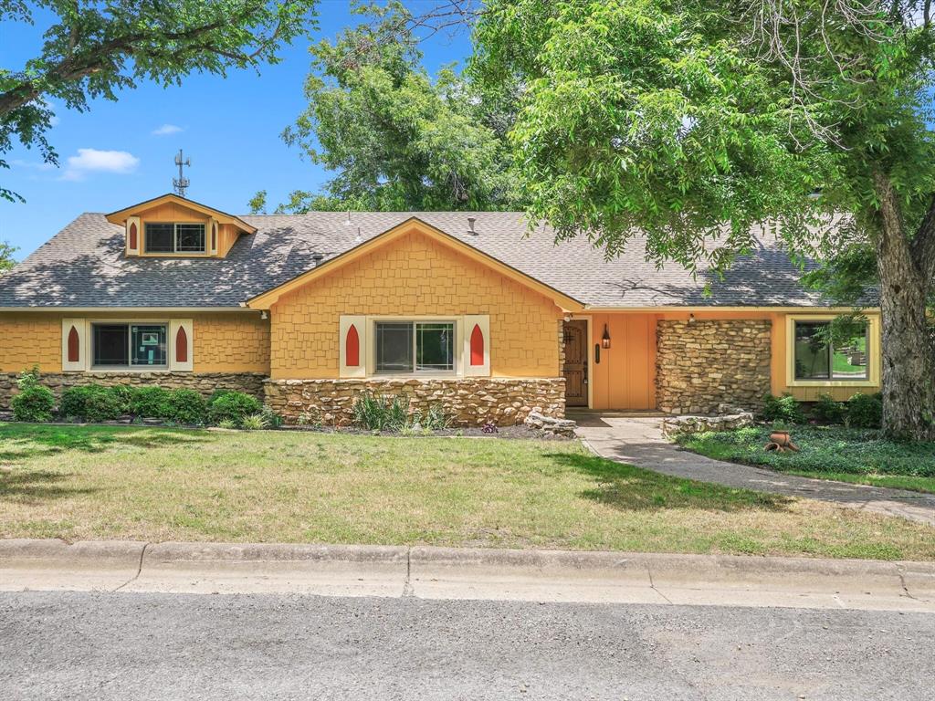 5217 Blue Valley Court Property Photo 1