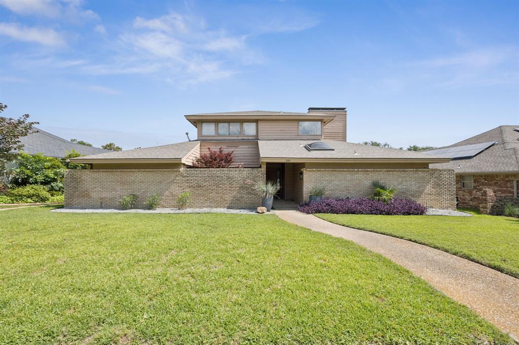 240 Shady Hill Drive Property Photo 1