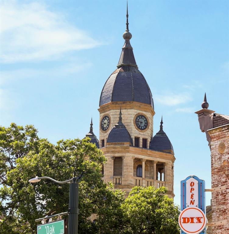 2316 Glasgow Way Property Photo 12