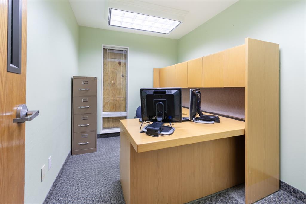 6409 W Poly Webb Road Property Photo 9