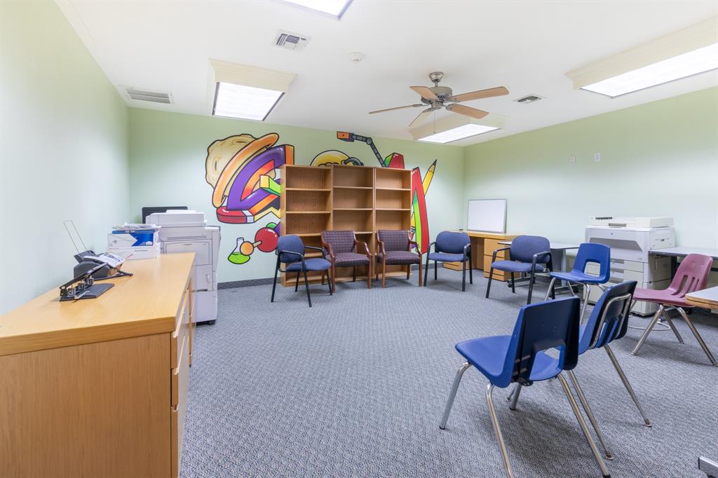 6409 W Poly Webb Road Property Photo 11