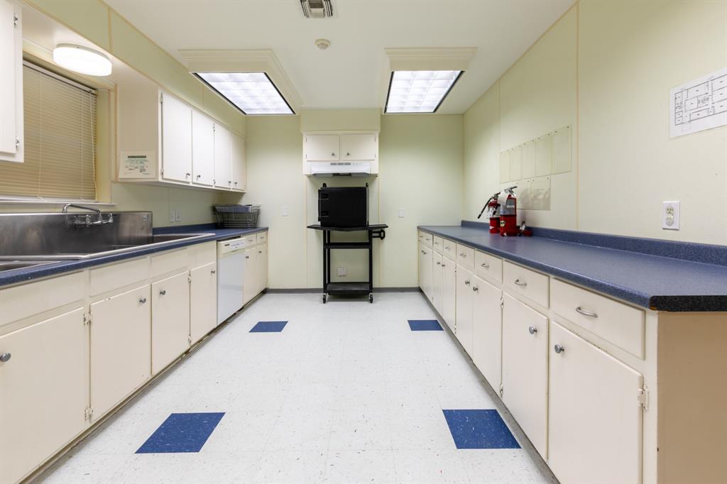 6409 W Poly Webb Road Property Photo 13