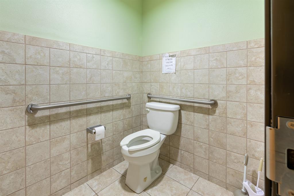 6409 W Poly Webb Road Property Photo 28