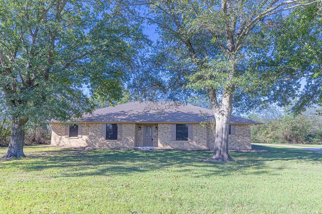 349 County Road 3528 Property Photo 1