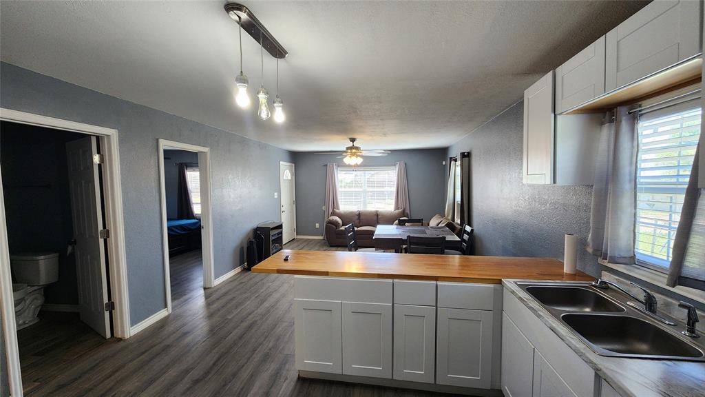 809 Bowie Street Property Photo 5