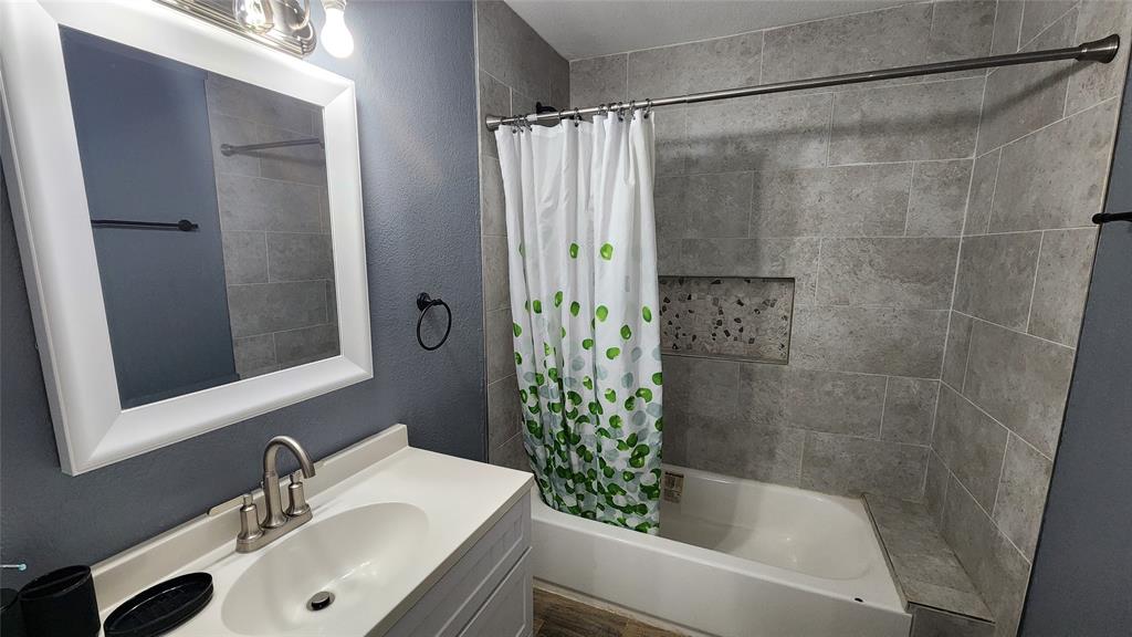 809 Bowie Street Property Photo 13