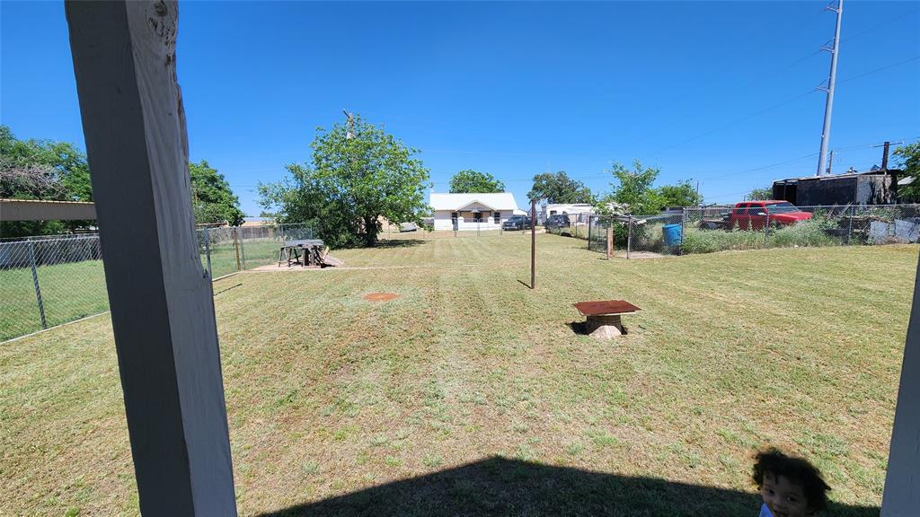 809 Bowie Street Property Photo 18