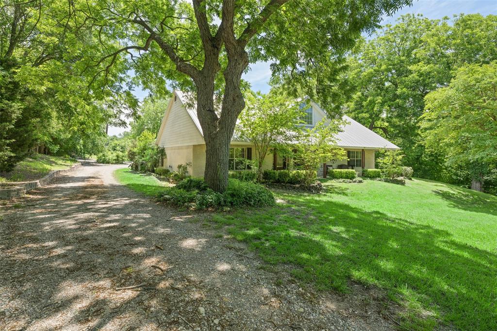 1000 Ballard Road Property Photo 6