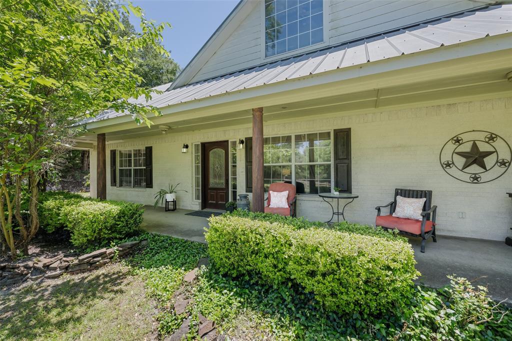 1000 Ballard Road Property Photo 7