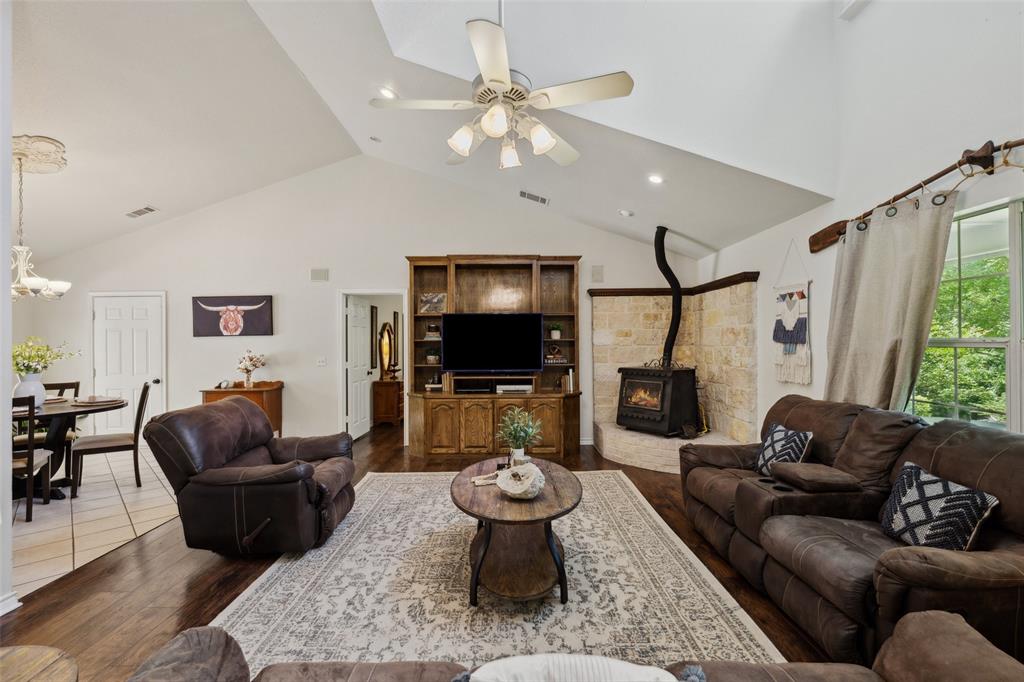 1000 Ballard Road Property Photo 10