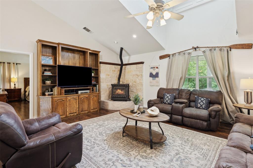 1000 Ballard Road Property Photo 14