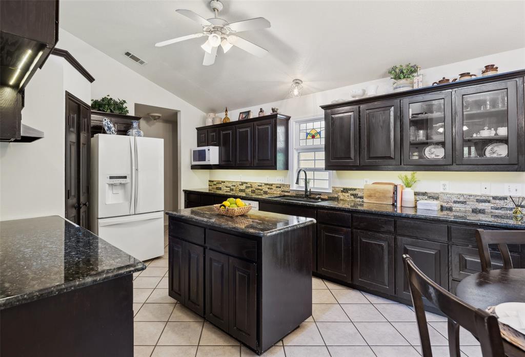 1000 Ballard Road Property Photo 17
