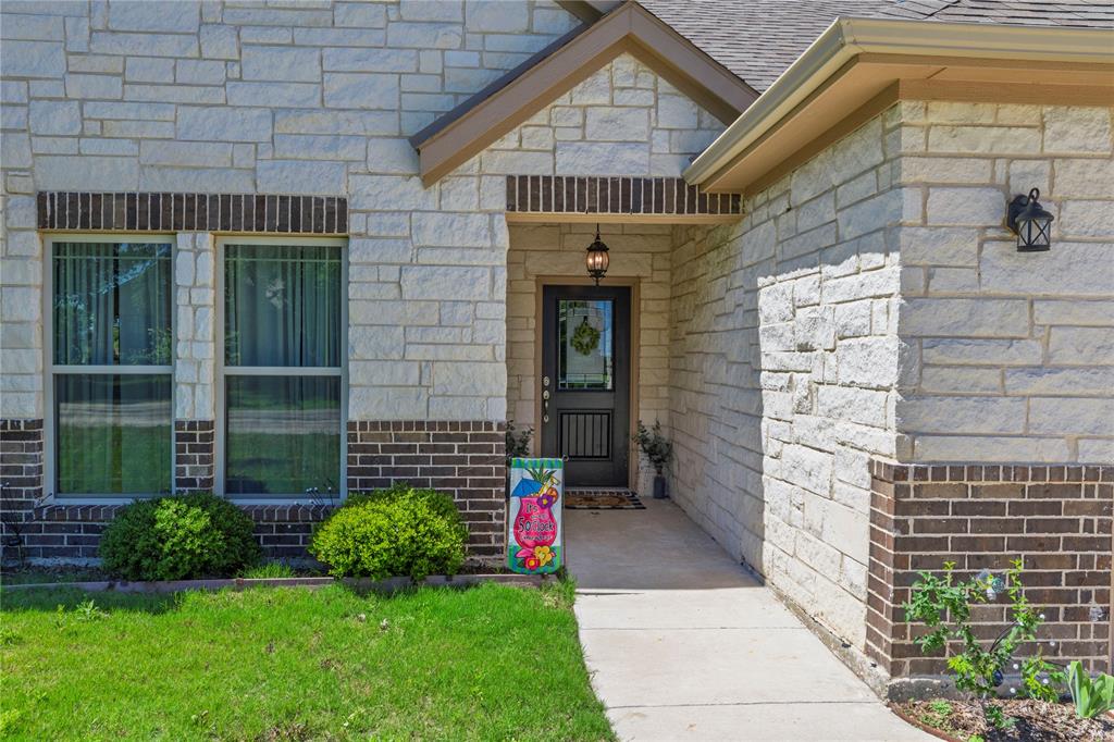226 Half Moon Way Property Photo 1