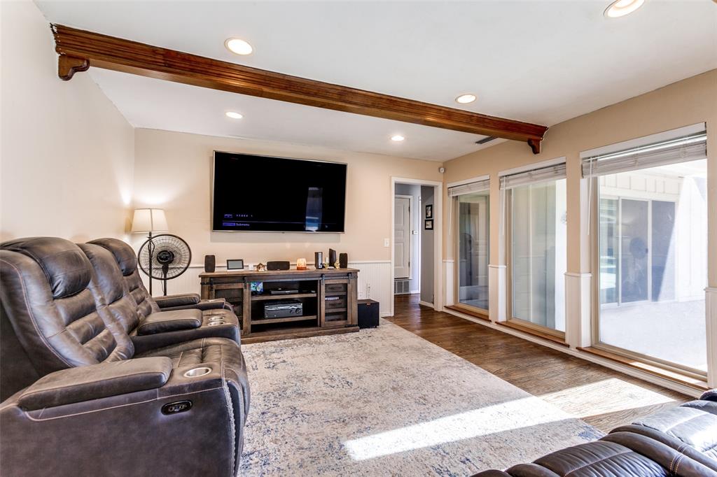 5301 Calumet Drive Property Photo 4