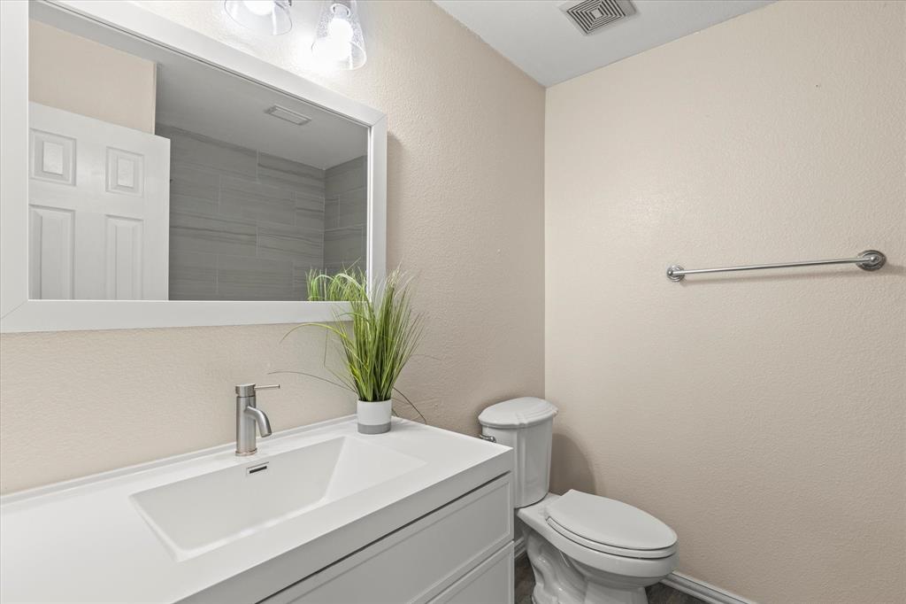 1105 Postwood Drive Property Photo 32
