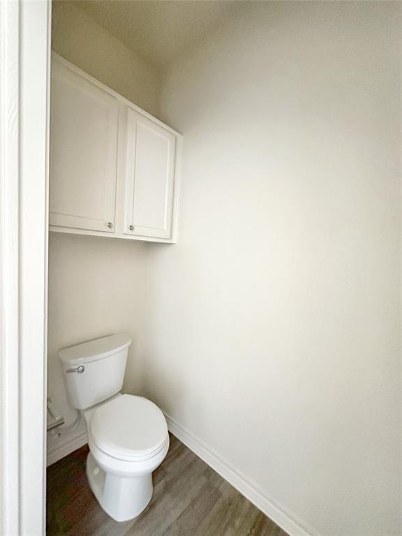1701 St Louis Avenue Property Photo 6