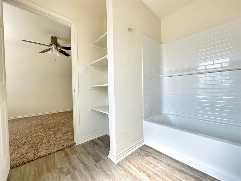 1701 St Louis Avenue Property Photo 12