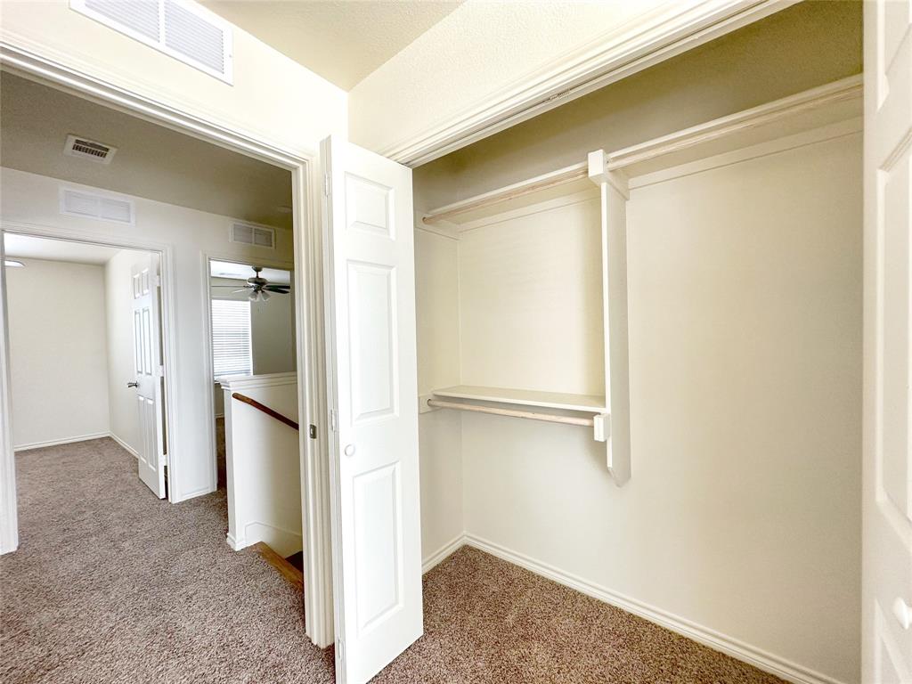 1701 St Louis Avenue Property Photo 15
