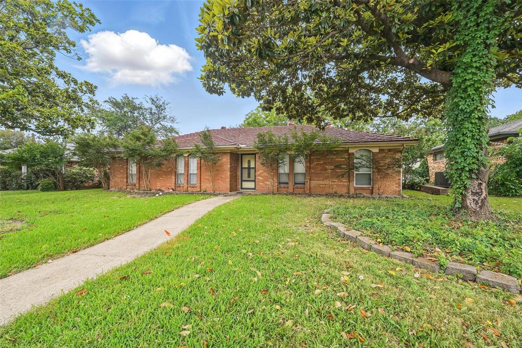 2908 E Park Boulevard Property Photo 1