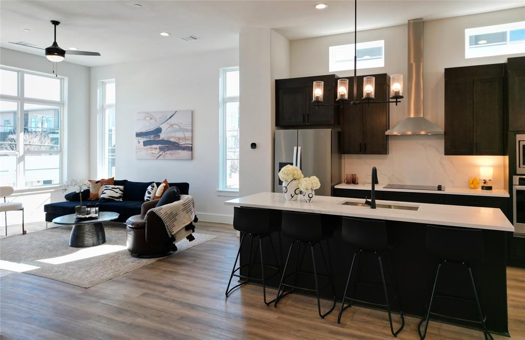 13325 Bee Street Property Photo