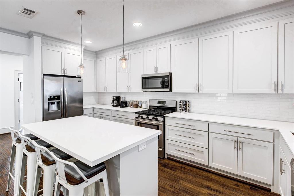 5126 Monticello Avenue Property Photo