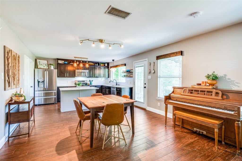 1405 Cardinal Way Property Photo 6