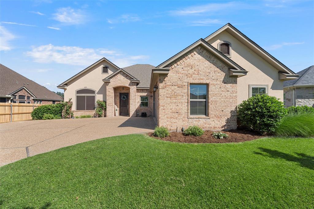 41 North Shore Circle