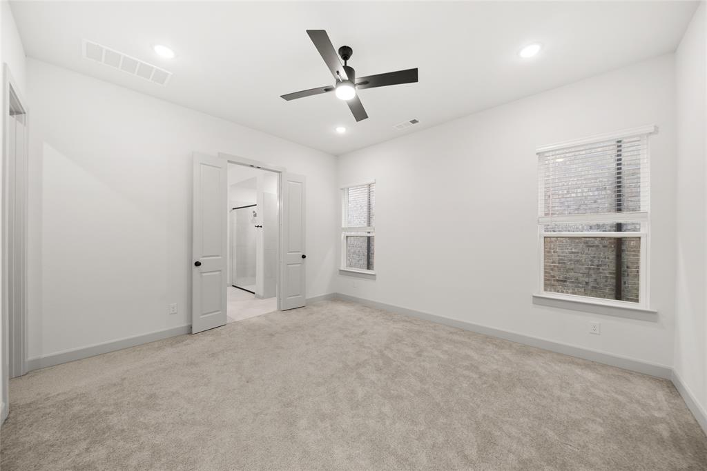 9449 Keep Street Property Photo 3