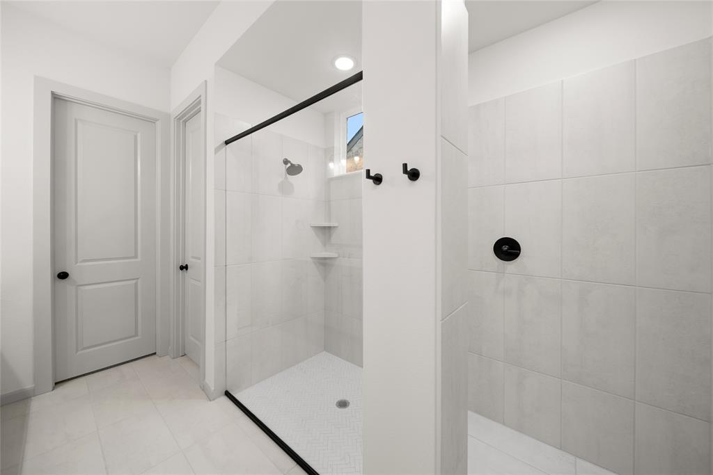 9449 Keep Street Property Photo 5