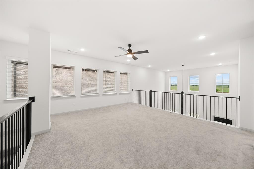 9449 Keep Street Property Photo 6
