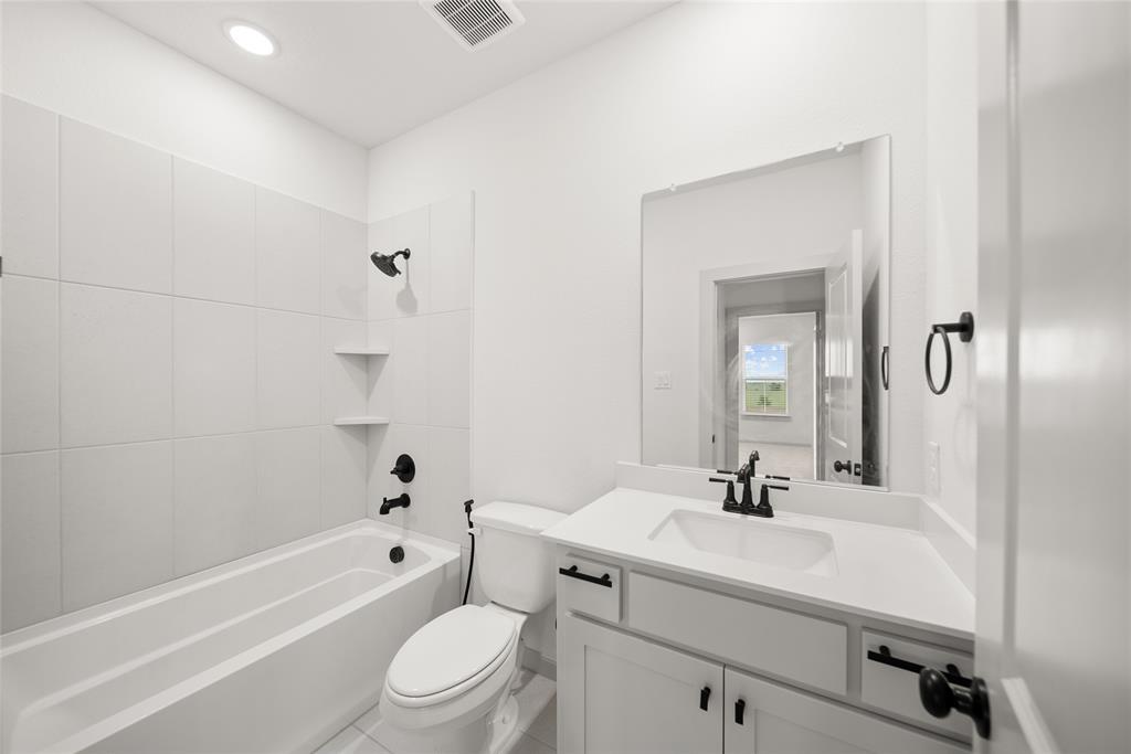 9449 Keep Street Property Photo 8